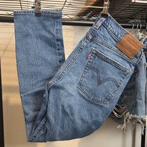 Levi's Straight Leg Jeans in Light Blue Wash